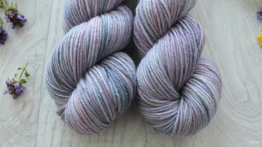 "Snová" - 75%merino 20%hedvábí 5%silver 212m bez SW