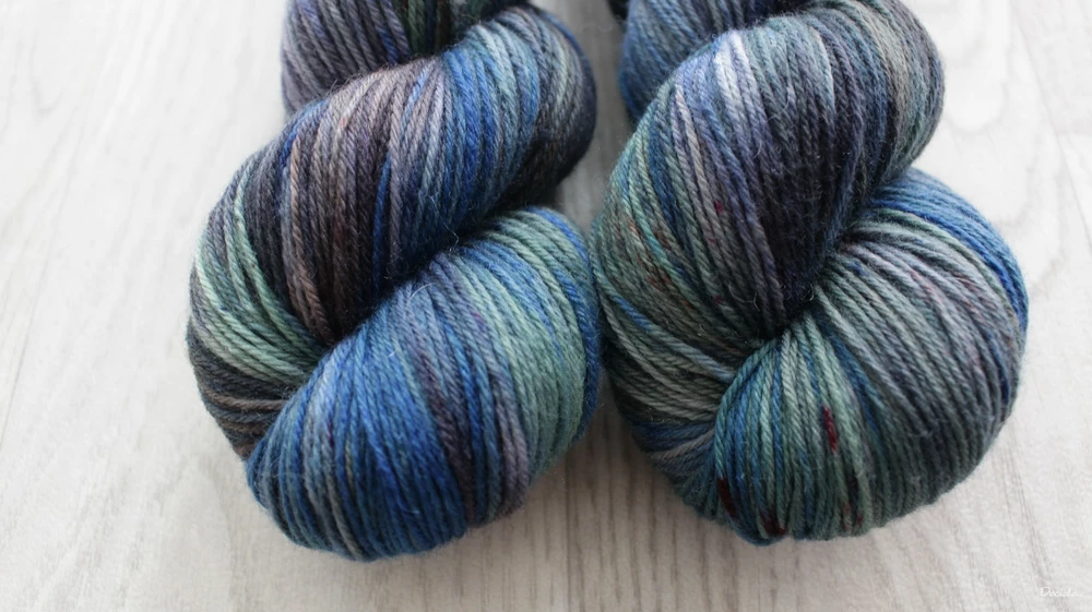 "Space Between Us" - EXTRA Merino sw/polyamid 365m/100g