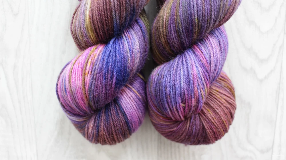 "Medusqa" - EXTRA Merino sw/polyamid 365m/100g