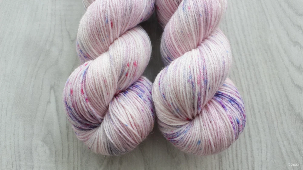 "Denitia" - EXTRA Merino sw/polyamid 365m/100g