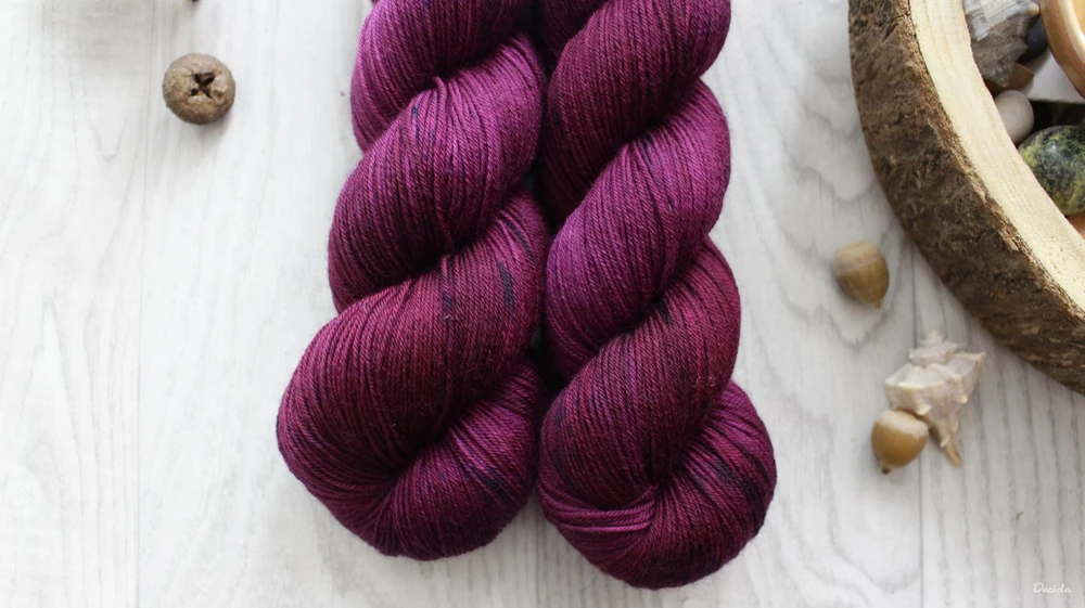 "Dark Burgundy"- merino sw 400m/100g