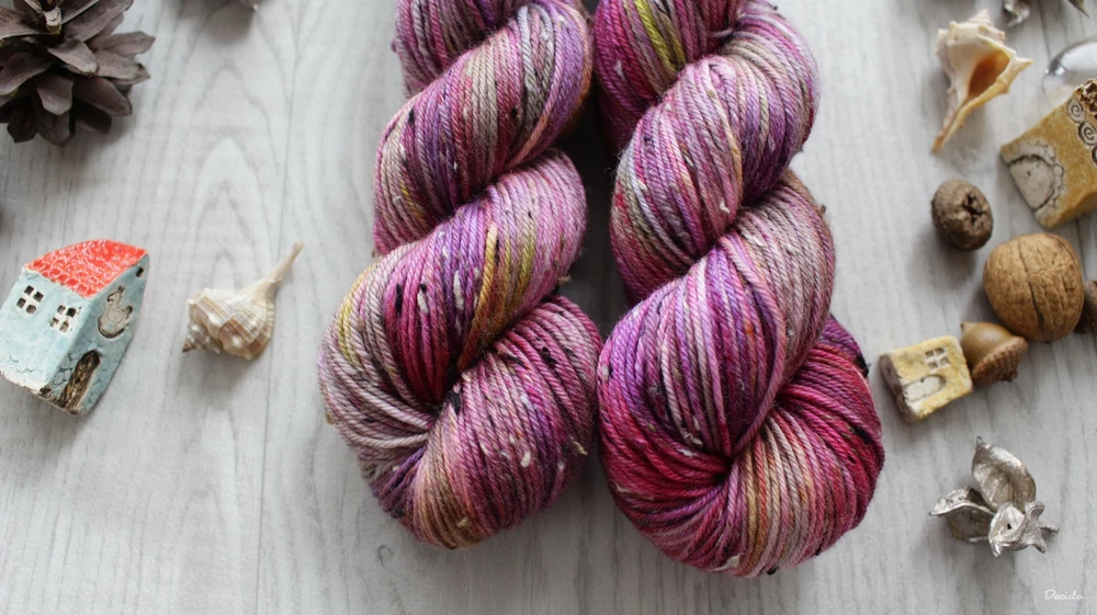 "Yves" Donegal DK -  85% merino a 15% donegal nopky 212m