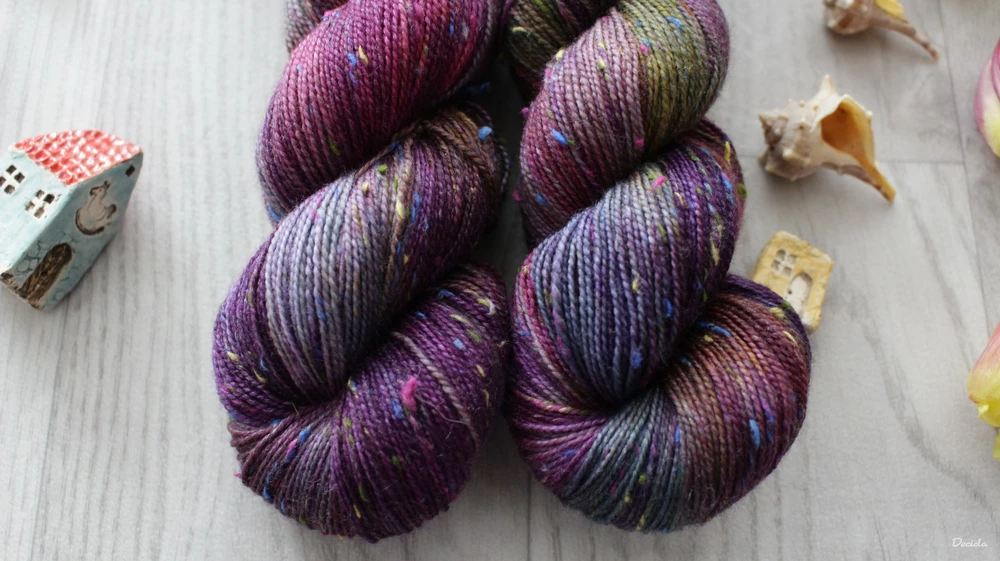 "Angara" -  85% merino sw a 15% donegal nopky barevné