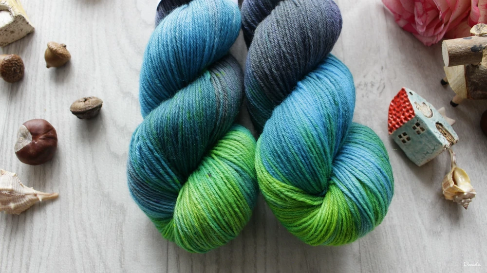 "Carmeli" - EXTRA Merino sw/polyamid 365m/100g