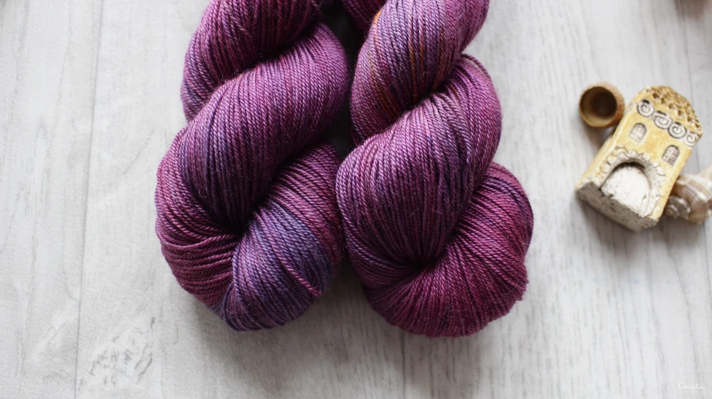 "Burgundy" - 70%merino/10%kašmír/20%hedvábí
