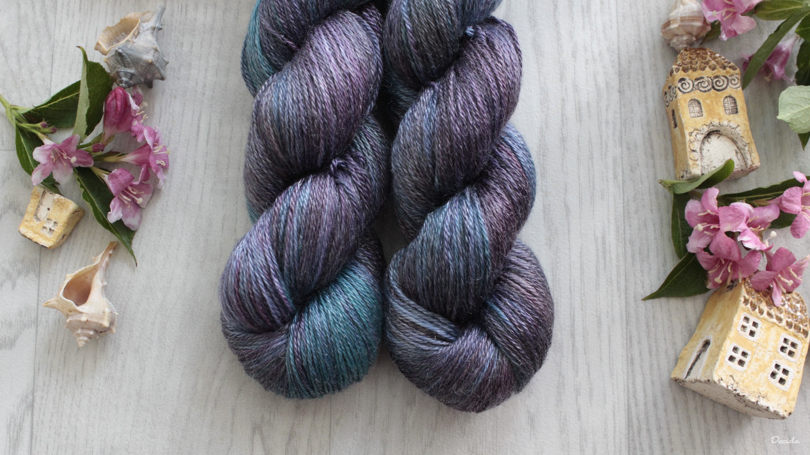 "Drope" 50% Merino sw/50% tencel 333m