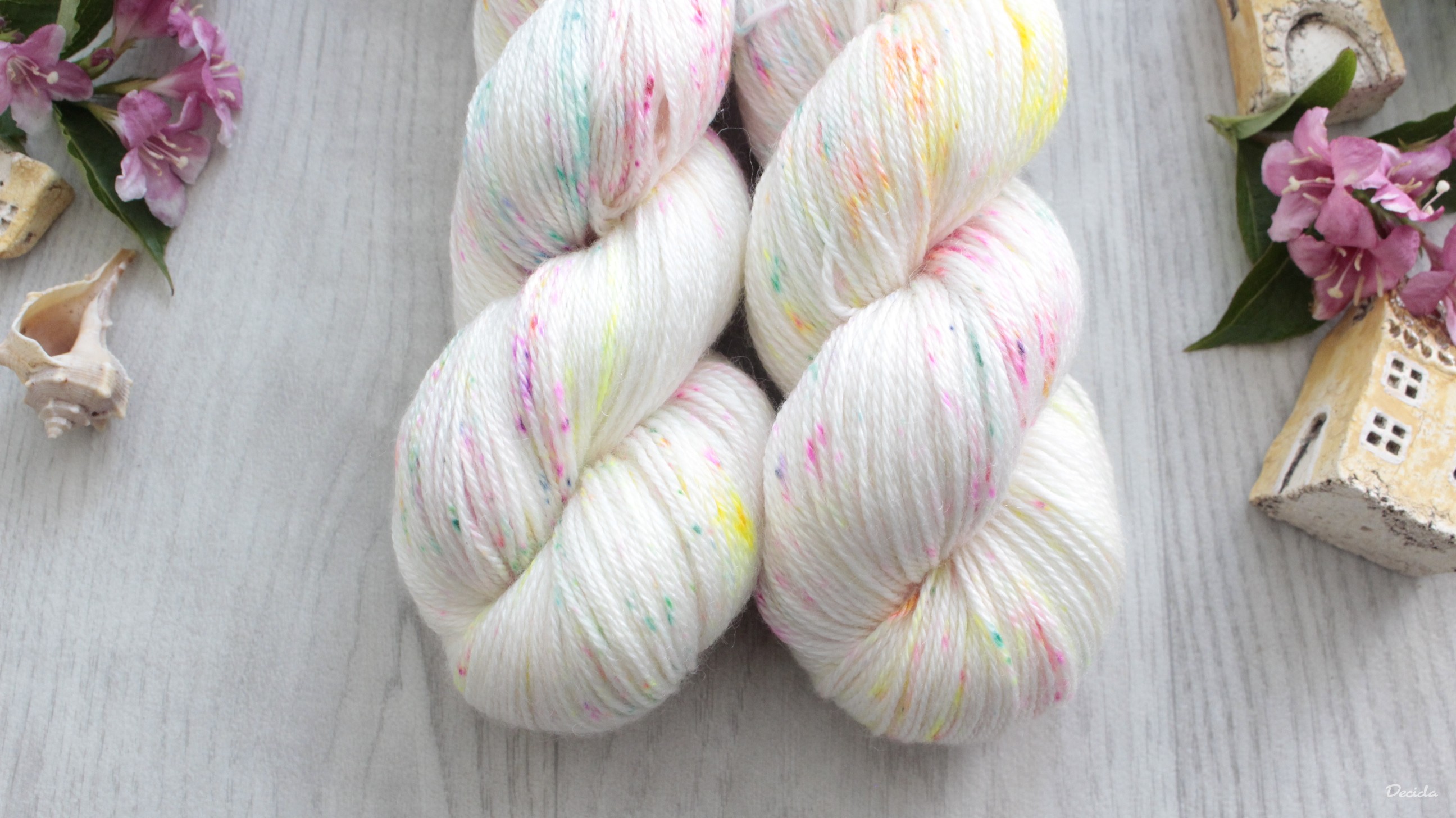 "Speckled Unicorn" 50% Merino sw/50% tencel 333m