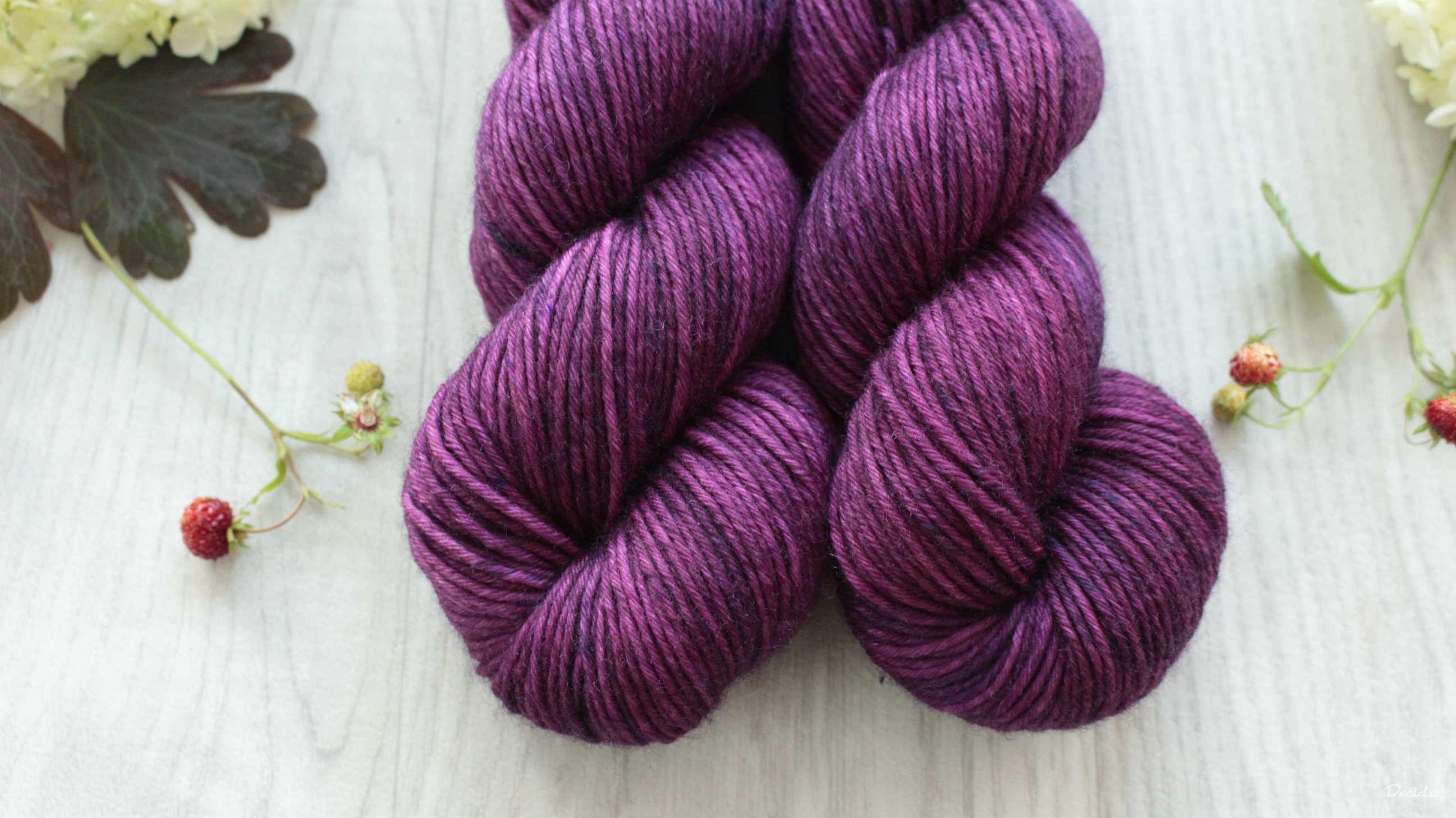 "Power Burgundy" - Merino sw/polyamid 4,5mm