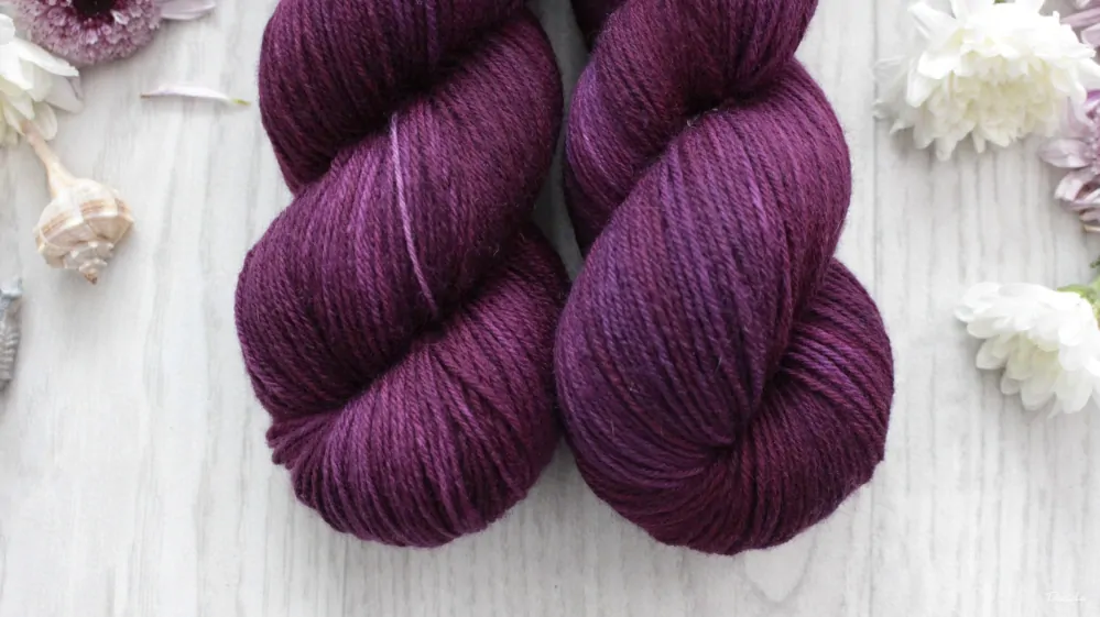 "Burgundy" - EXTRA Merino sw/polyamid 365m/100g