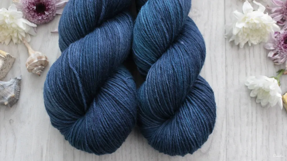 "Blue" - EXTRA Merino sw/polyamid 365m/100g