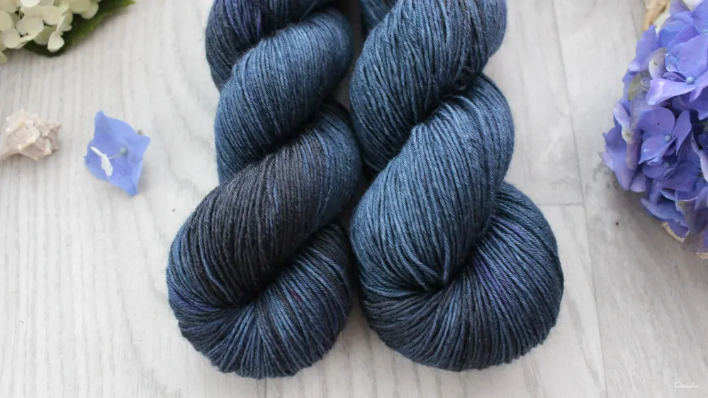 "Blue Night" 80% merino 20% hedvábí 360m 