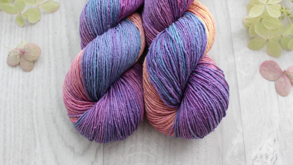 "Sumanai" - Buretové hedvábí 300m/100g