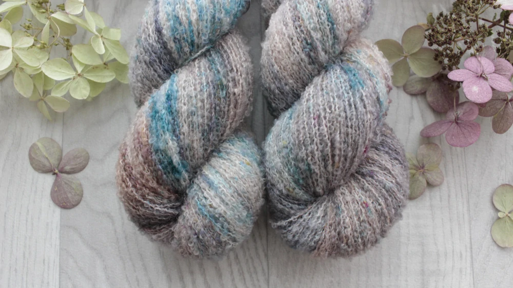 "Mount" - merino sw Boucle 450m/100g