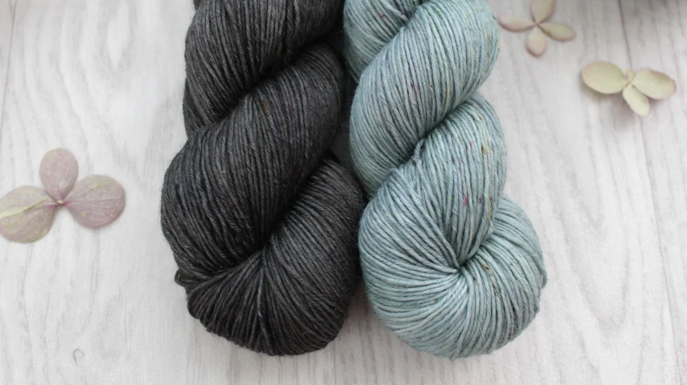 "Set 53" 200g - 100% merino 365m