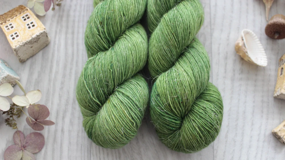 "Green" - Single 90% Merino/10% Len 366m