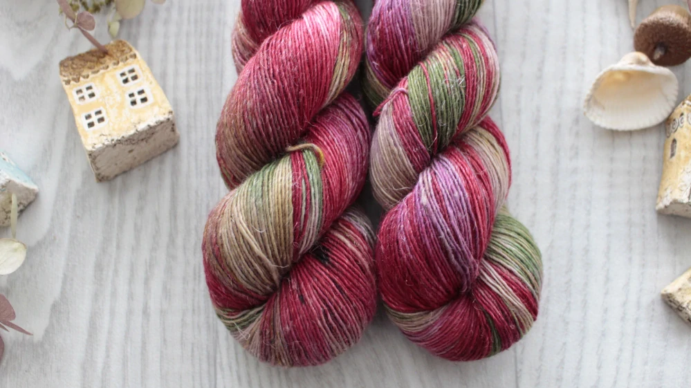 "Pájaro 2" -  Single 90% Merino/10% Len 366m