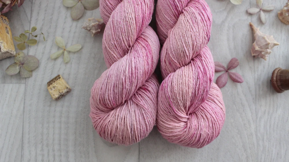 "Apricot love 2" - Buretové hedvábí 300m/100g