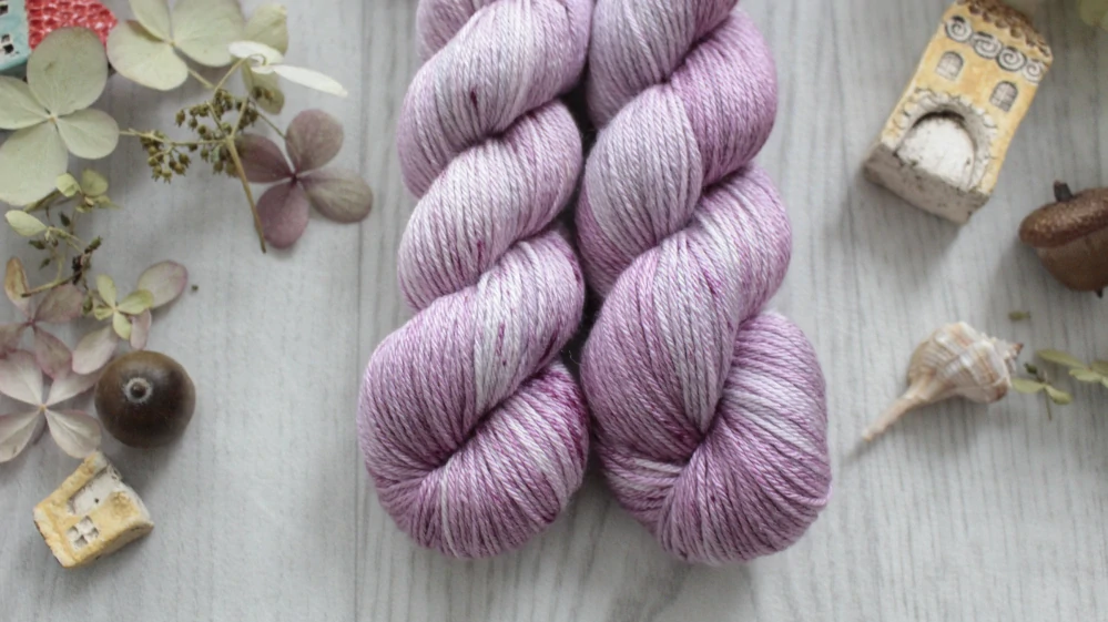 "Lesní plody" - 50g merino sw/hedvábí 50/50 400m