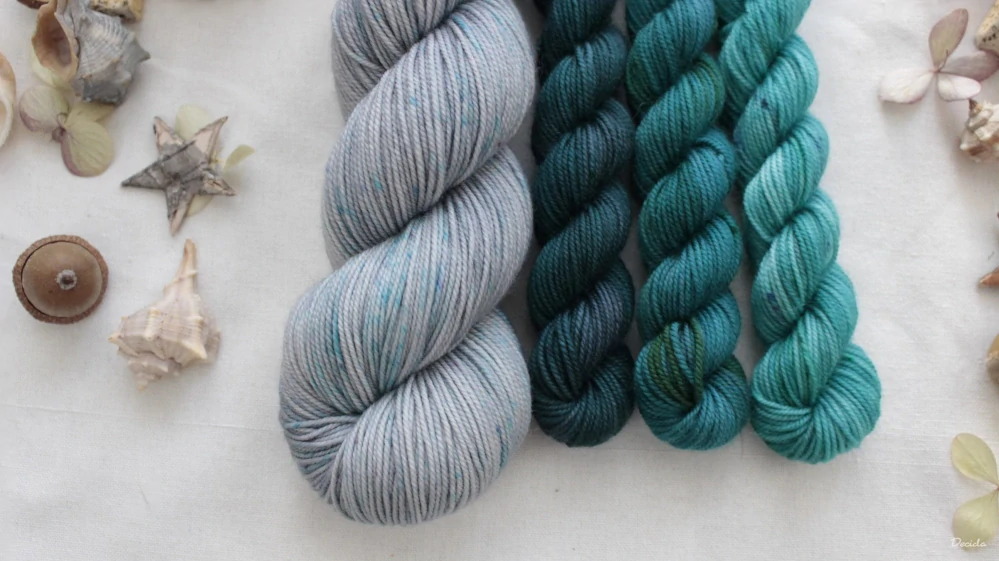 "Set 6" Alpine Bloom Hat - 160g Merino sw 300m