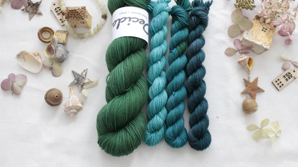 "Set 10" Alpine Bloom Hat - 160g Merino sw 300m