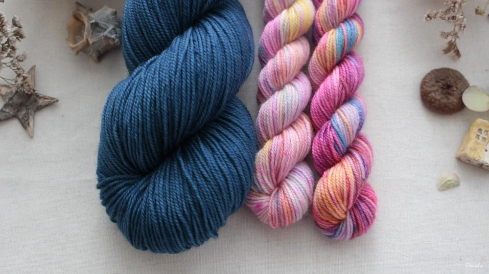 "Set 11" Alpine Bloom Hat - 140g Merino sw 300m