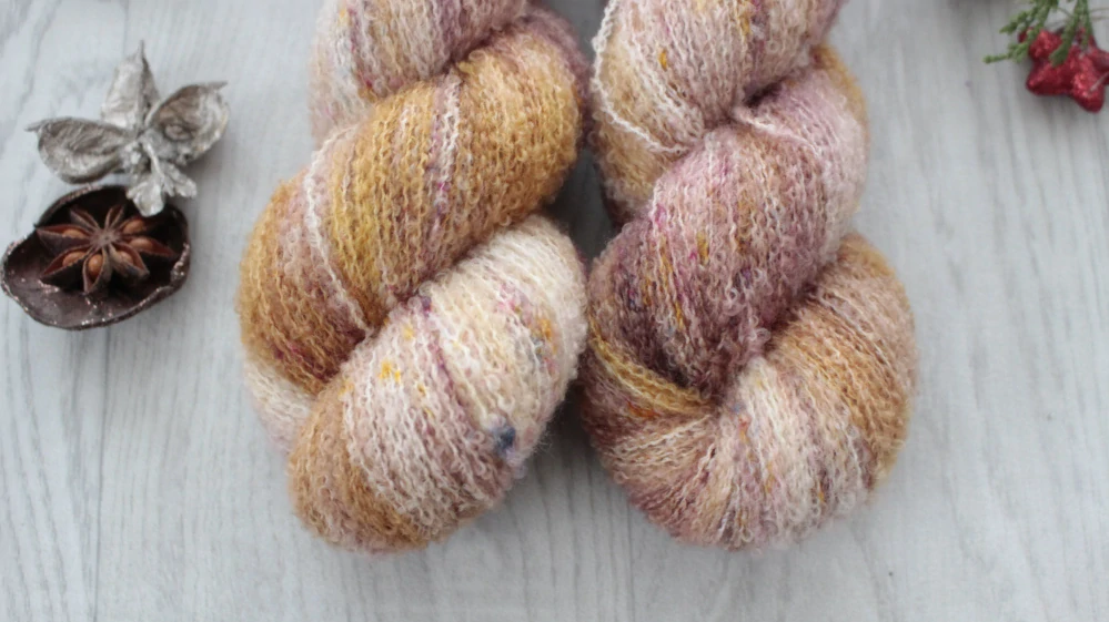 "Vůně skořice" - merino sw Boucle 450m/100g