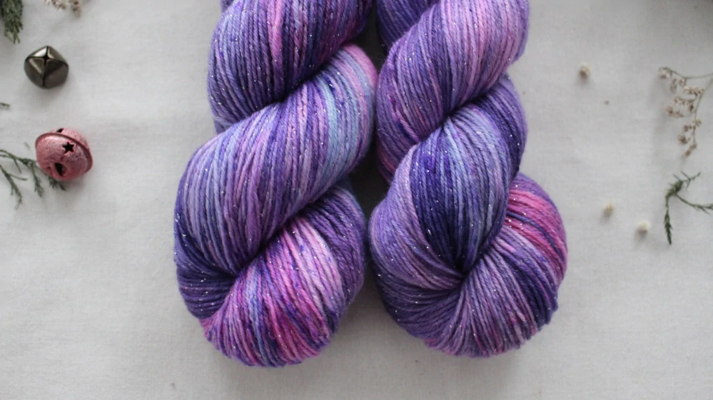 "Juana" - EXTRA Merino sw/polyamid/Lurex 365m/100g