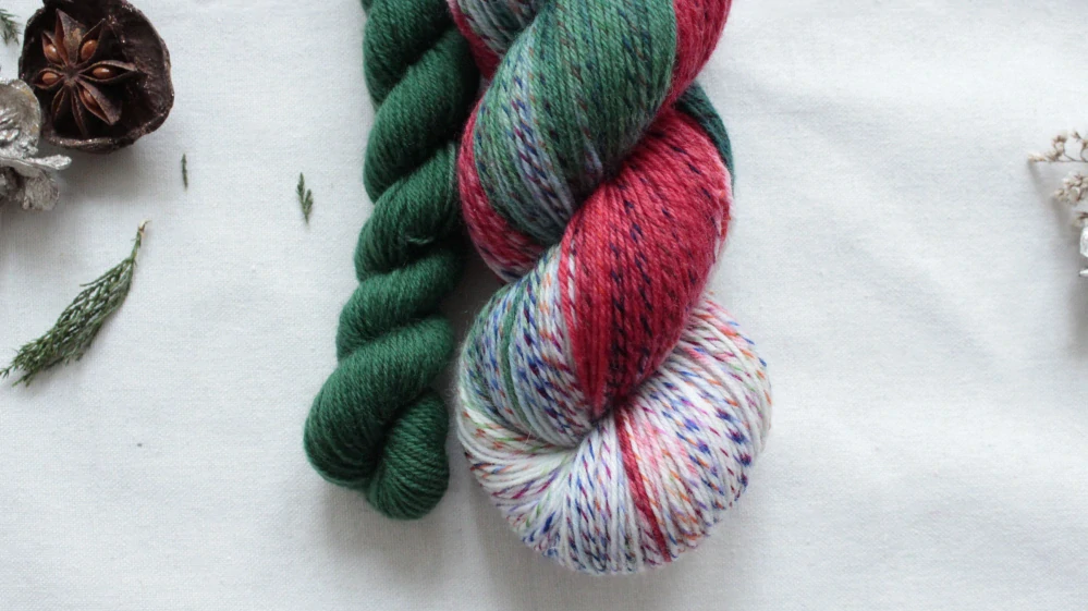 Set "Vánoční girlanda ZELENÁ" 120g EXTRA Merino sw/polyamid 365m/100g Party