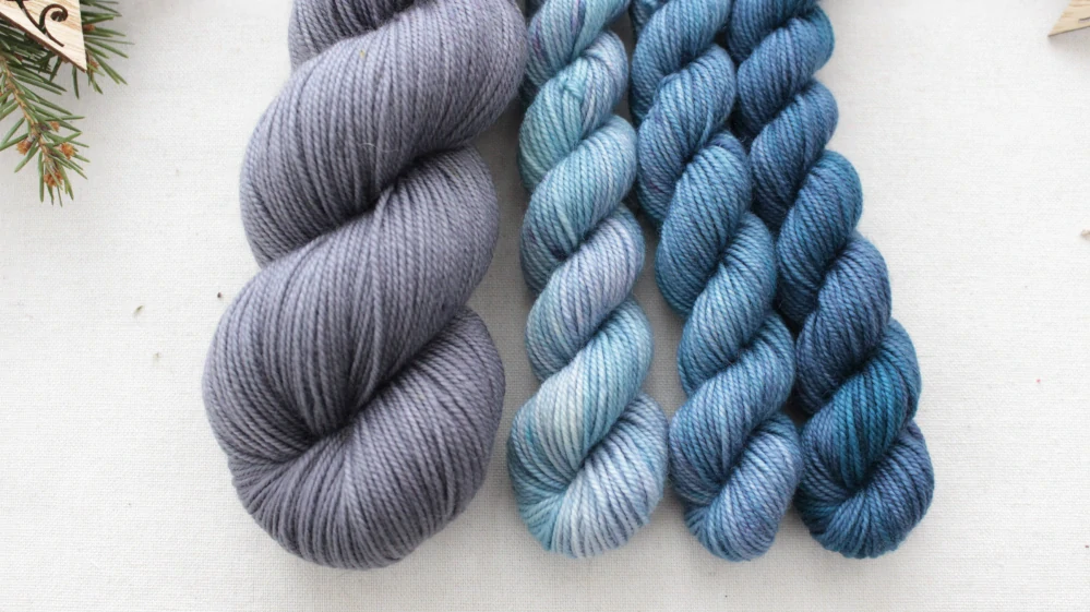 "Set 42" Alpine Bloom Hat - 160g Merino sw 300m