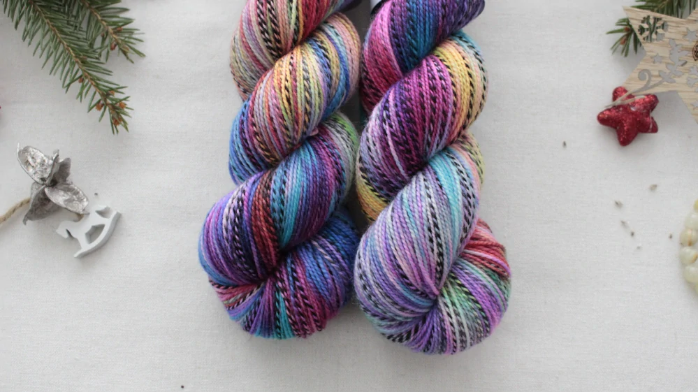 "Your World" - ZEBRA Merino sw/nylon 365m/100g