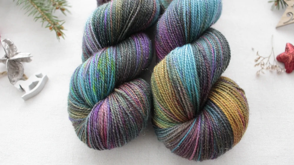 "Cabidelo" - 100g Merino sw/Nylon/Zlatá stellina 400m