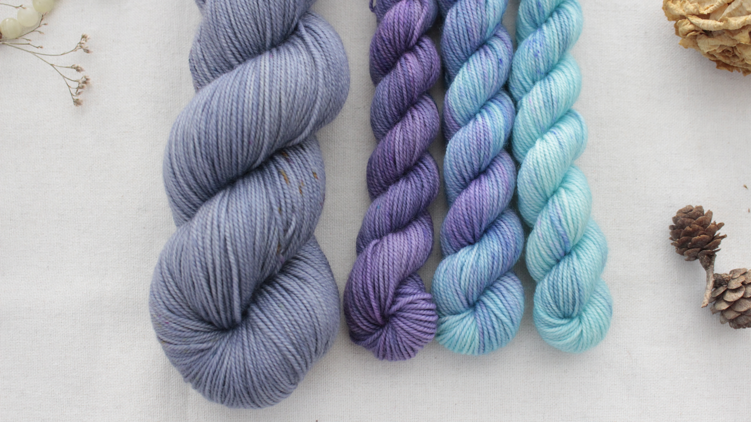 "Set 45" Alpine Bloom Hat - 160g Merino sw 300m