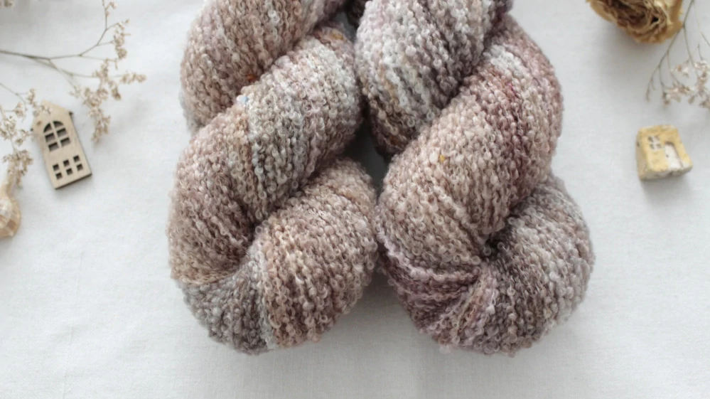 "Madraza" - merino sw Boucle 220m/100g