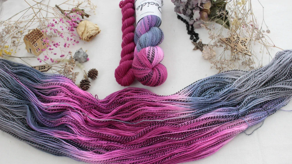 "Extravagance Love 2" - ZEBRA Merino sw/nylon 365m - set 120g