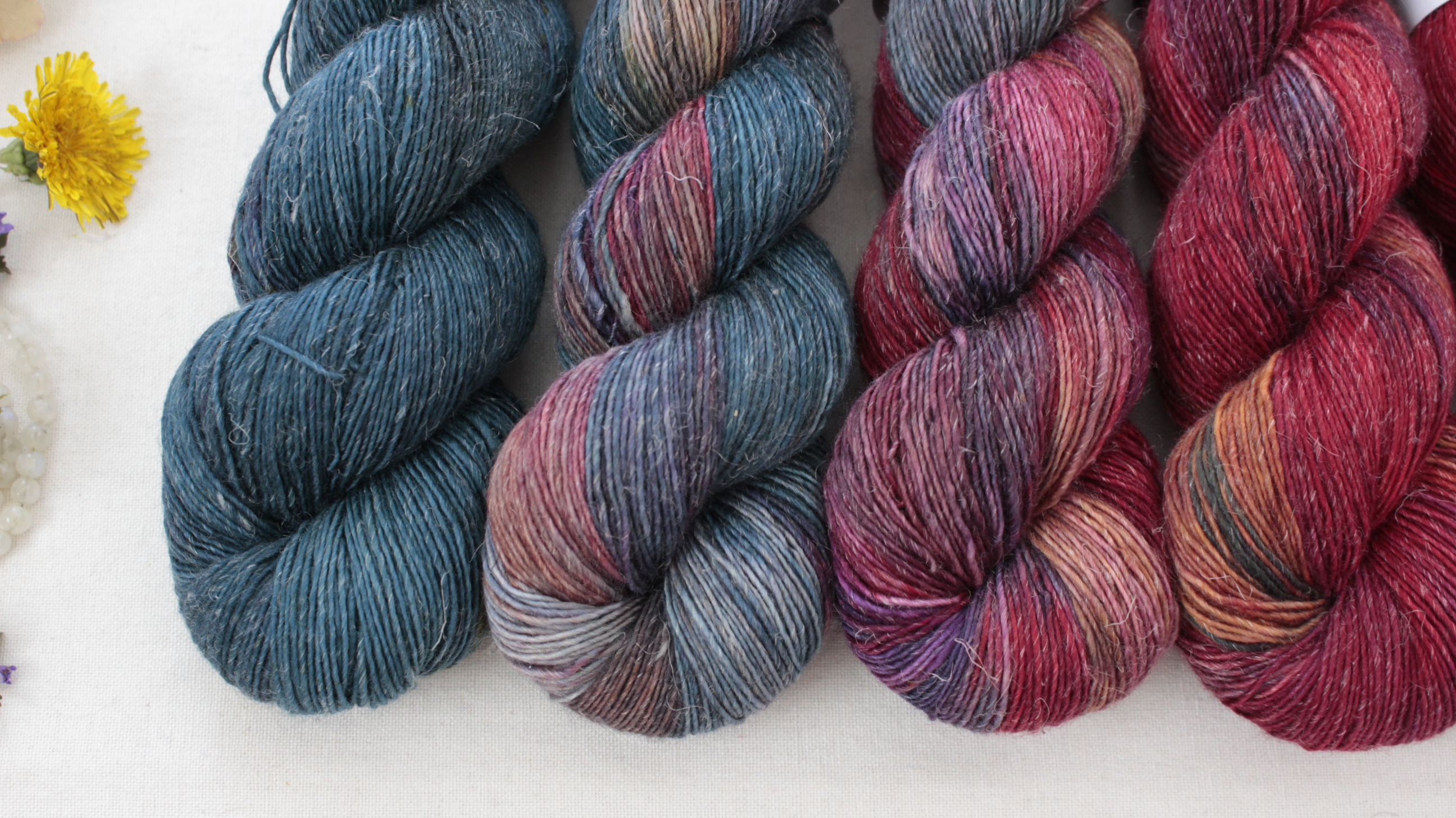 "Fade 15" - 500g Single 90% Merino sw/10% Len 366m