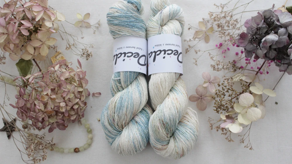 "Udine" - 55% len 45% buretové hedvábí  450m/100g