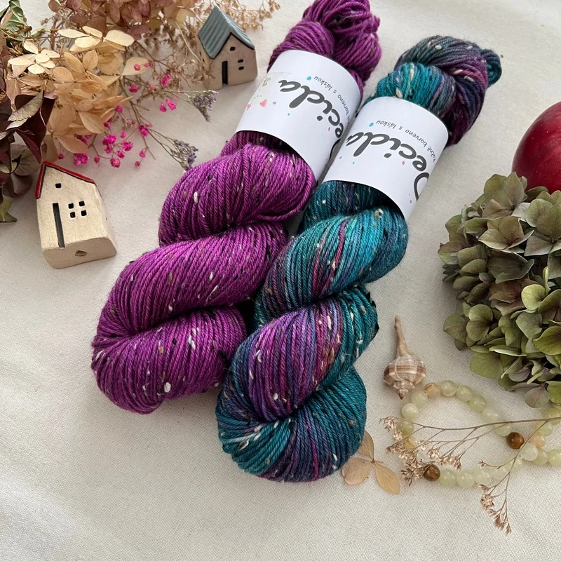 "Shadow Plum" Donegal DK -  85% merino a 15% donegal nopky 212m