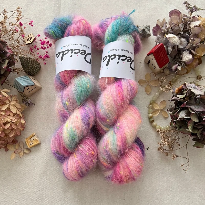 "Lilith" - 42% merino sw 32% alpaka 18% donegal nopky 8% len 400m