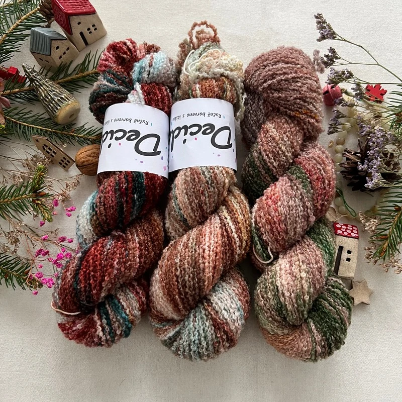 "Sueño especiado" - merino sw Boucle 220m/100g