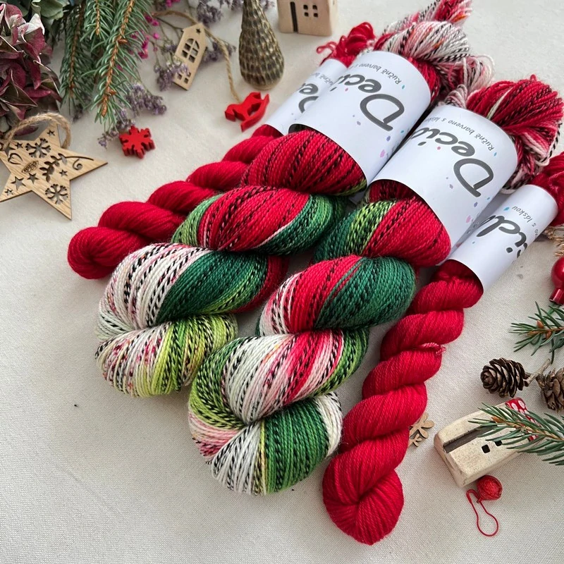 "Vánoční girlanda 10 - Červená" - ZEBRA Merino sw/nylon 400m/100g Set 120g PŘEDOBJEDNÁVKA 