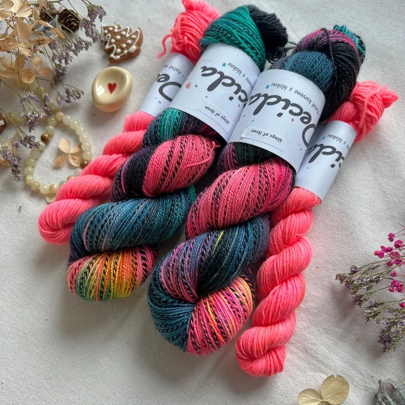"Wings of Ikran" - ZEBRA Merino sw/nylon 365m set 120g