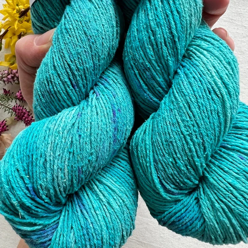 Aqua Glow" - Buretové hedvábí 300m/100g