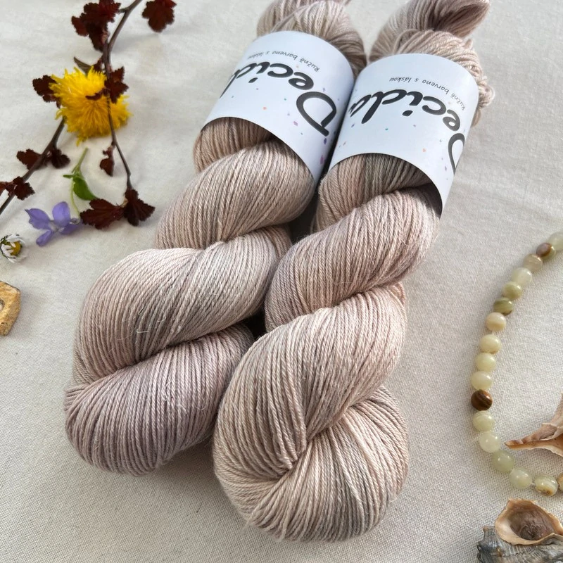 "Elio" 60% merino 20% hedvábí 20% len 400m 