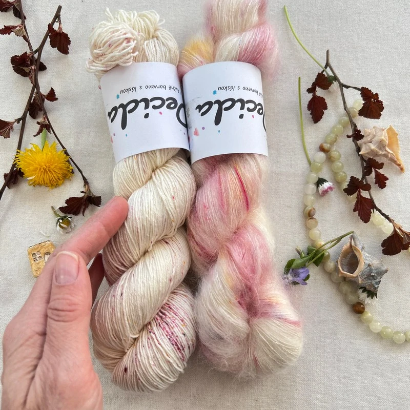 "Soft Cherry Pop" 80% merino sw 20% hedvábí 400m 