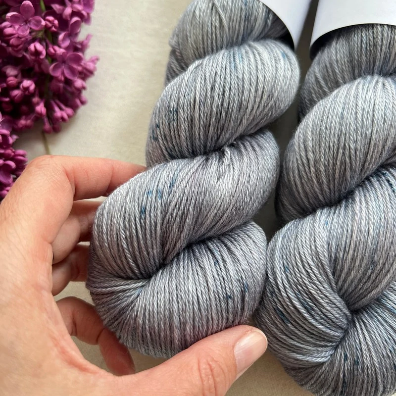 Moon Ash" - merino sw/hedvábí 50/50 400m