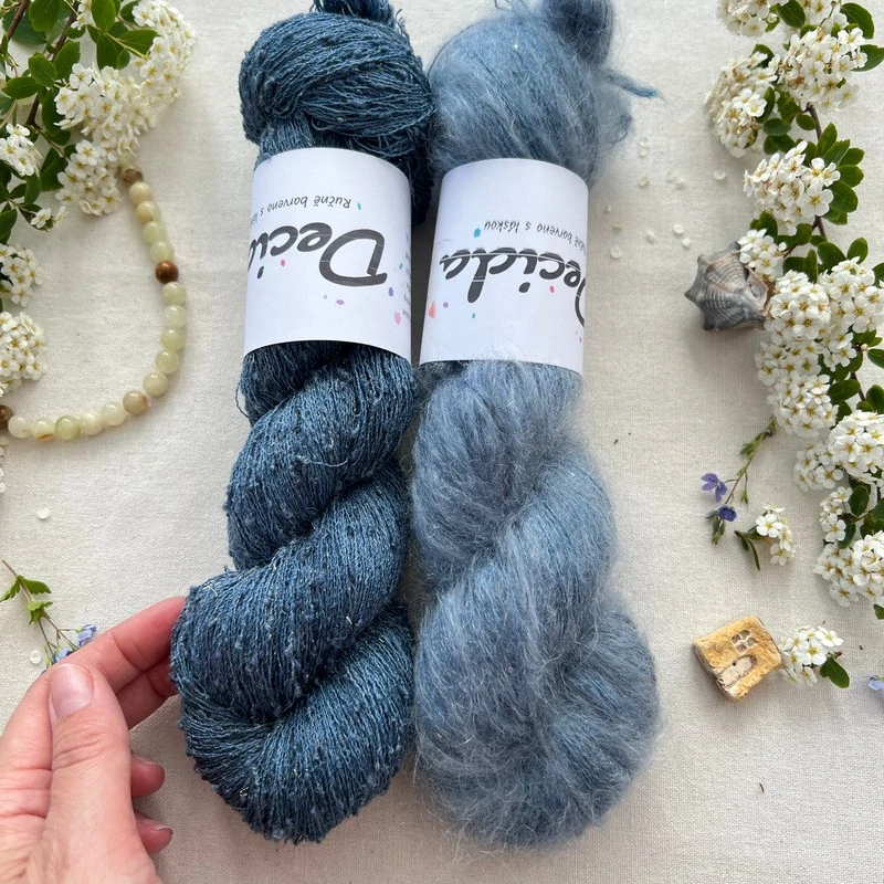 "Sonnet Mist" 64% superkid mohér 3% merino 10% flitry 23% hedvábí 400m/50g