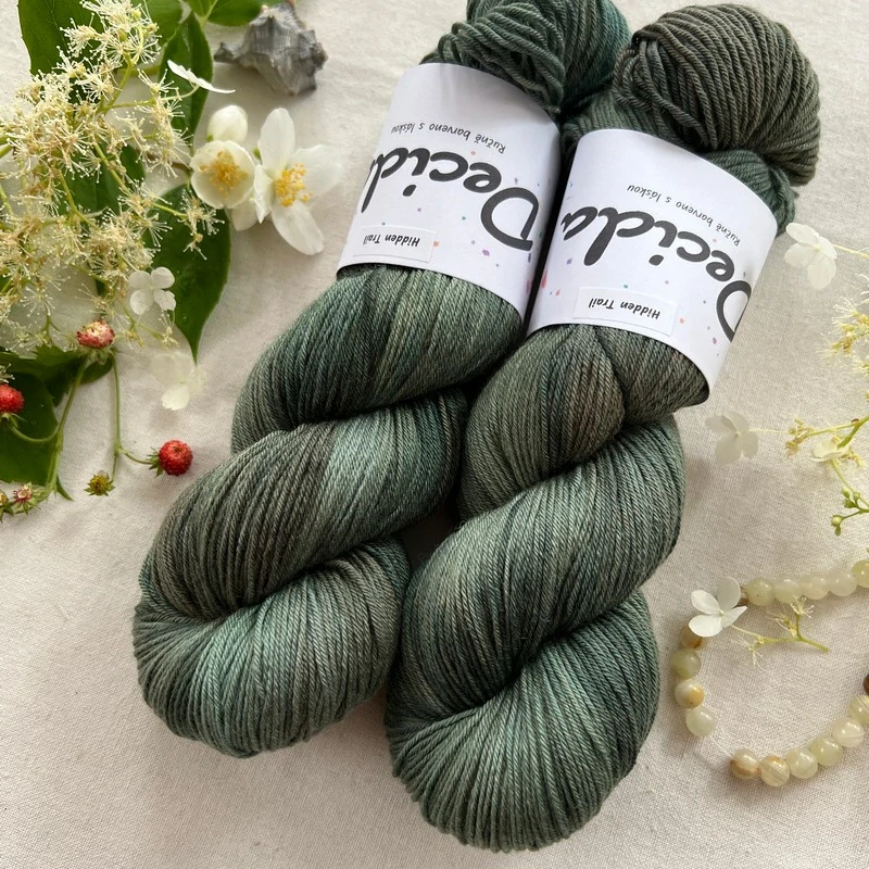 "Hidden Trail" 75% merino 25% hedvábí 400m
