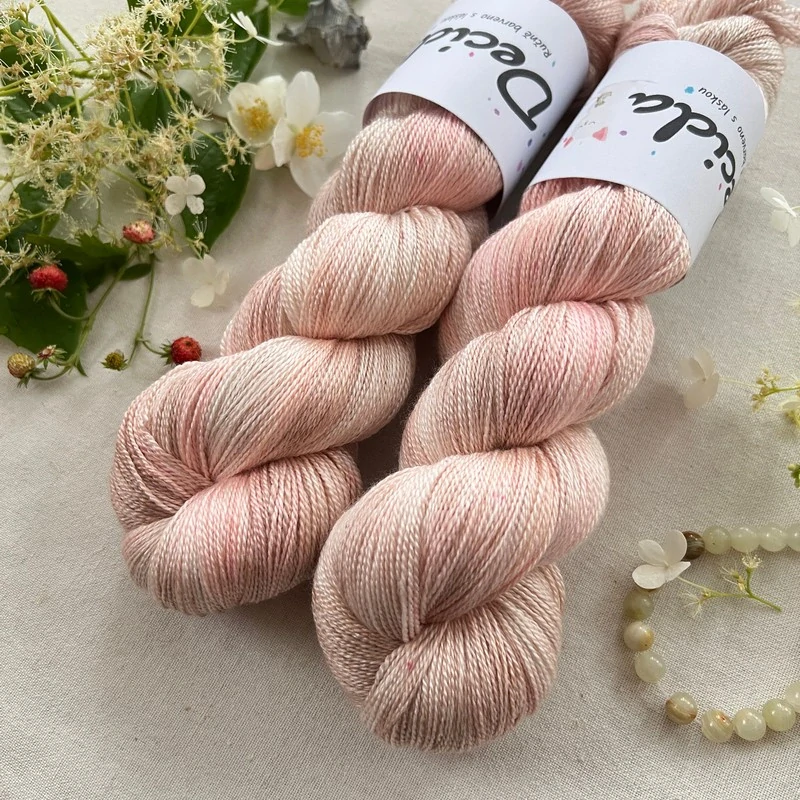 "Rosewater Silk" merino/hedvábí 50/50 800m