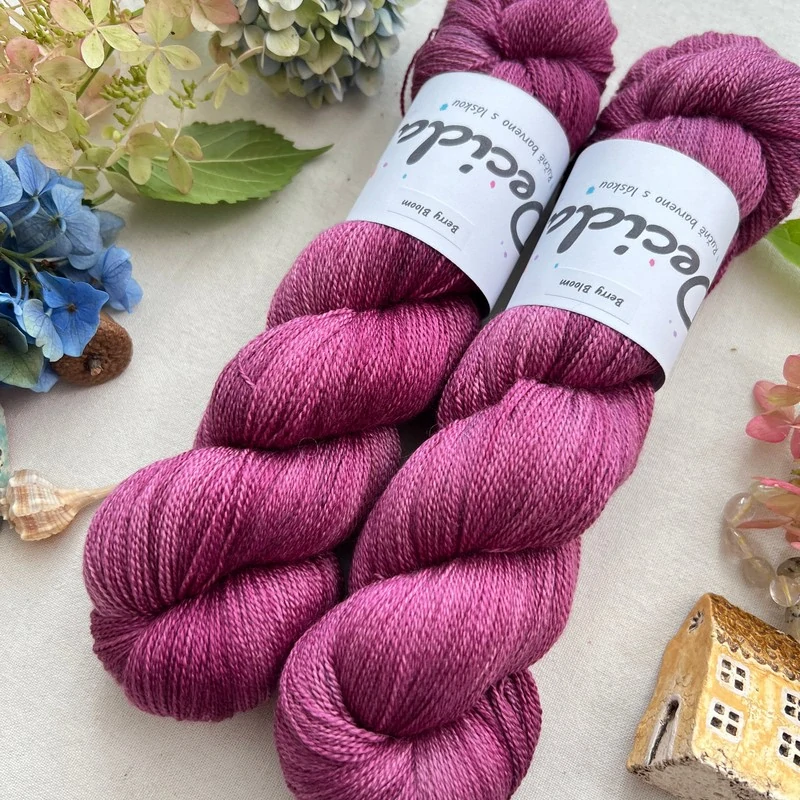 "Berry Bloom" merino/hedvábí 50/50 800m 