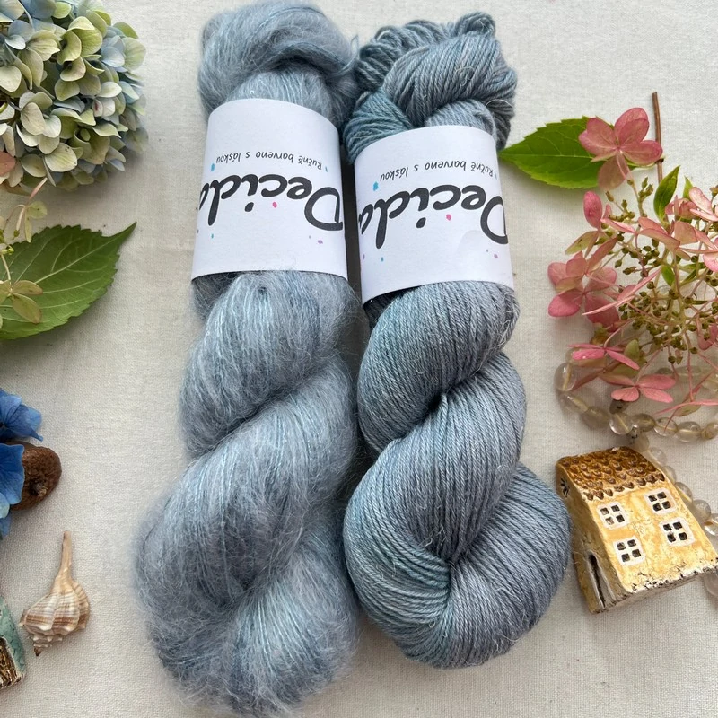 "Sinai" 64% superkid mohér 3% merino 10% flitry 23% hedvábí 400m/50g